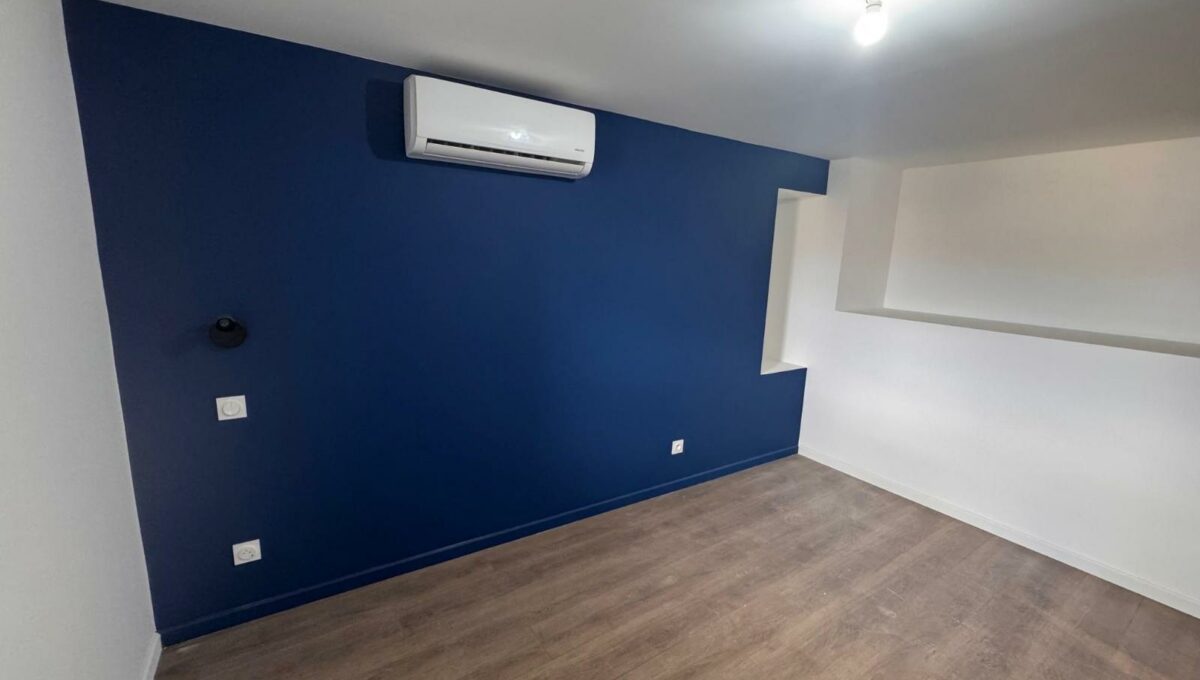 1-6960793849627167297