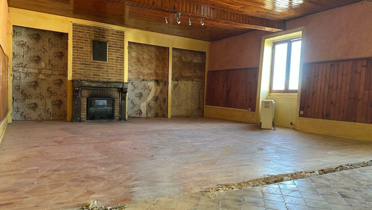 3b501528-df8f-4246-a854-e2d2f1a90277-9552358454536703317