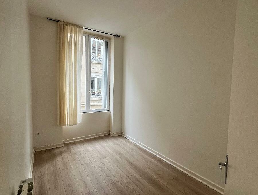 90-IMG_1176_1_JPG_CHAMBRE-13143644513131807356