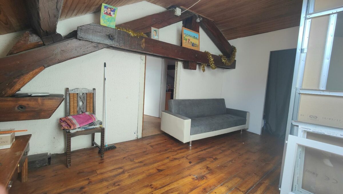 IMG20240916143302-15898493251973836004