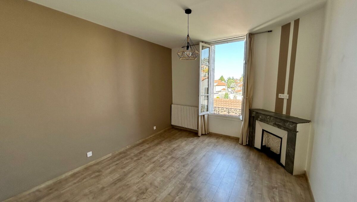 IMG_1012-3721230072122491370