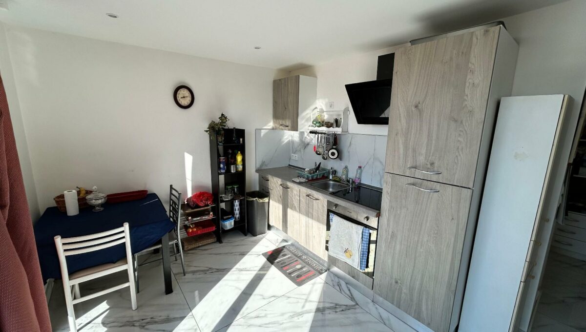 IMG_2001-9556045317828555399