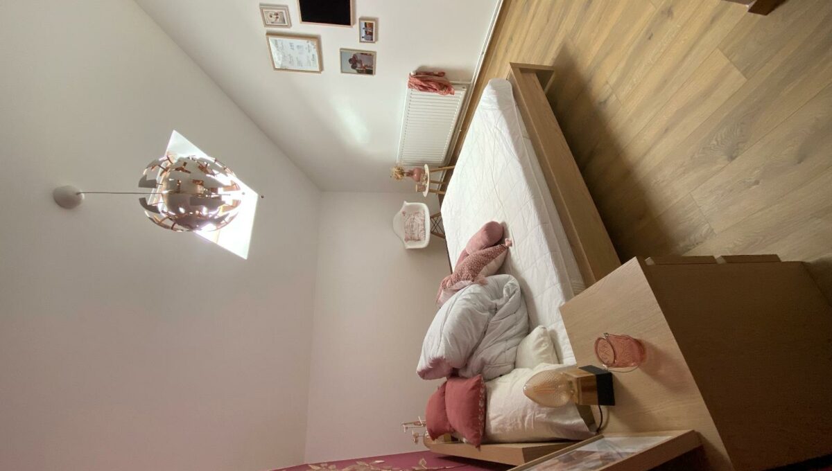 image8-3613403773055380427