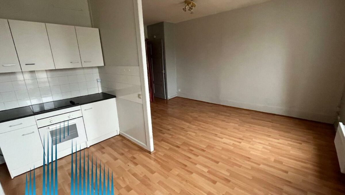 01_208-7987490834127574975