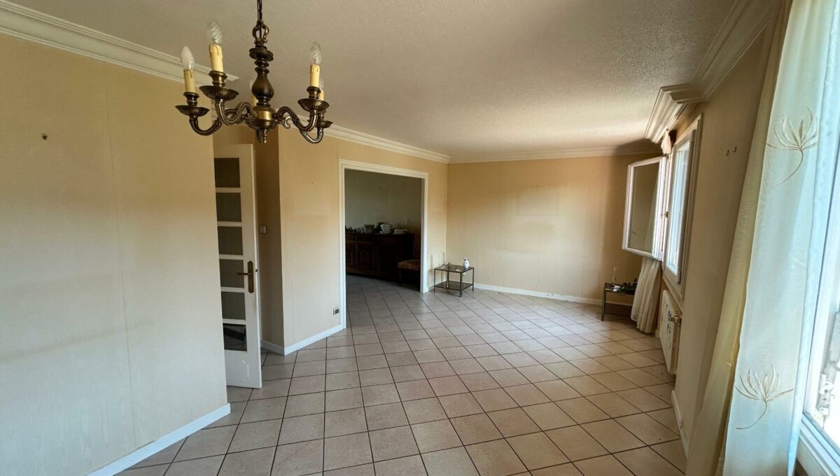 IMG_1760-12240730146479776117