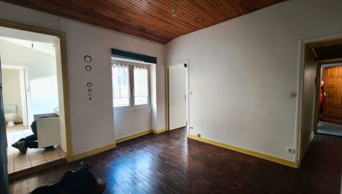 IMG_20250911_182830-14012371598939908812