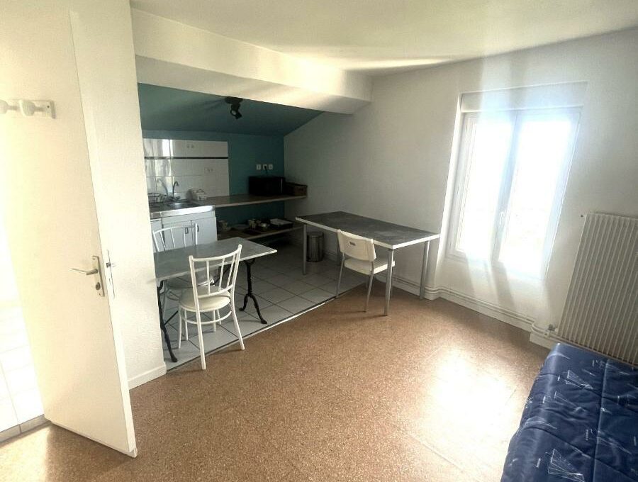 LA2424_5_original-5826094692609245879