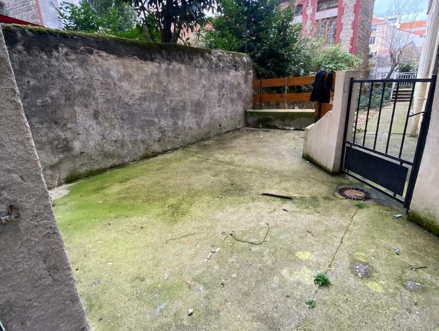 90-image0-6857102831355176004