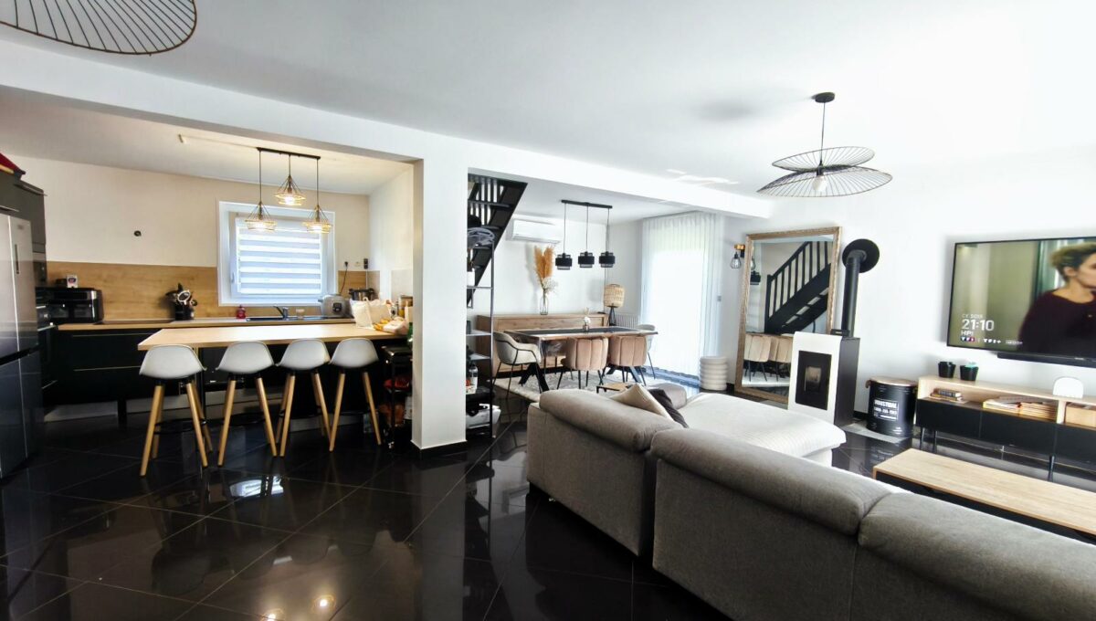 IMG_20250515_173310-11502690595329363796