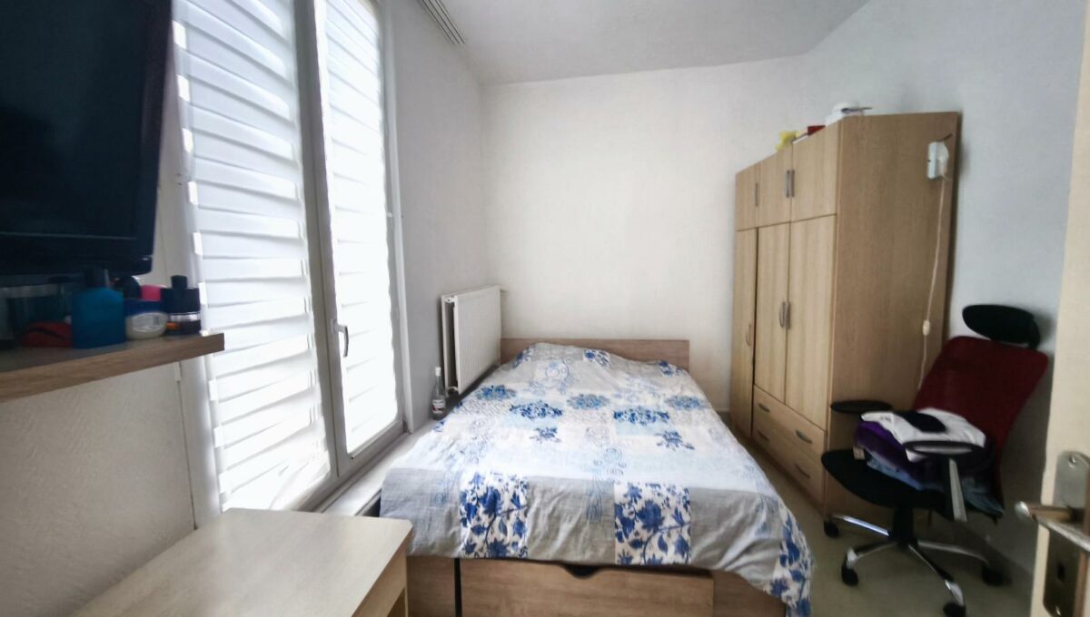 IMG_20250911_184444-2318103792817540838