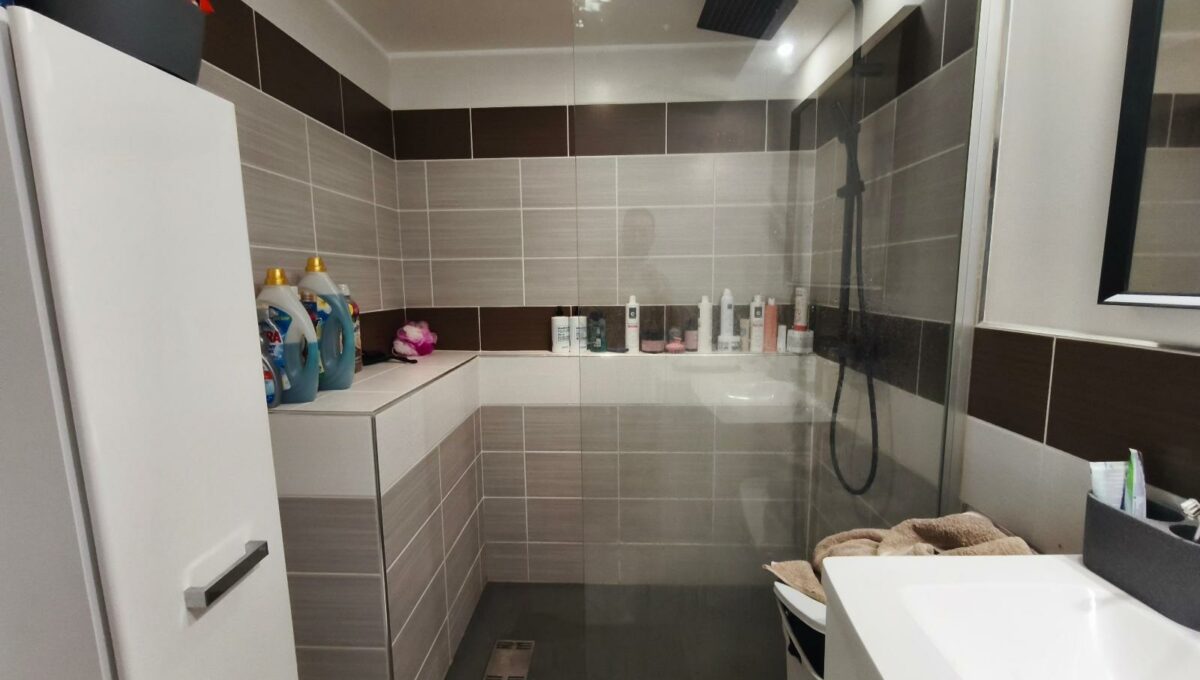 IMG_20251028_155544-12691882070802354726