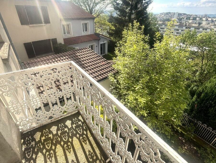 LA2422_2_original-8853950684723031199