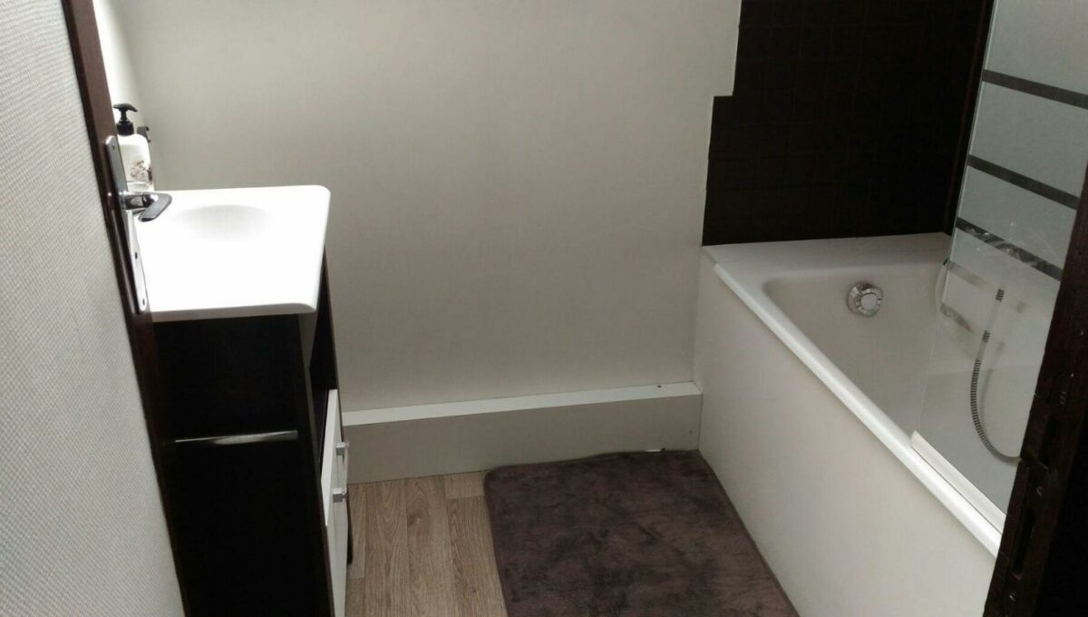 P_20200225_1143191-10856215438373684574