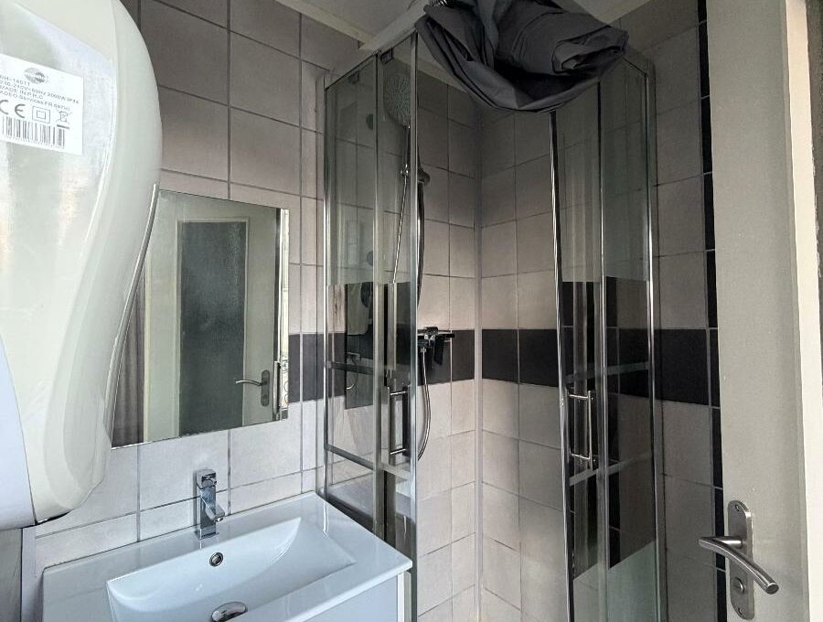 90-IMG_0801-14183502618750137670