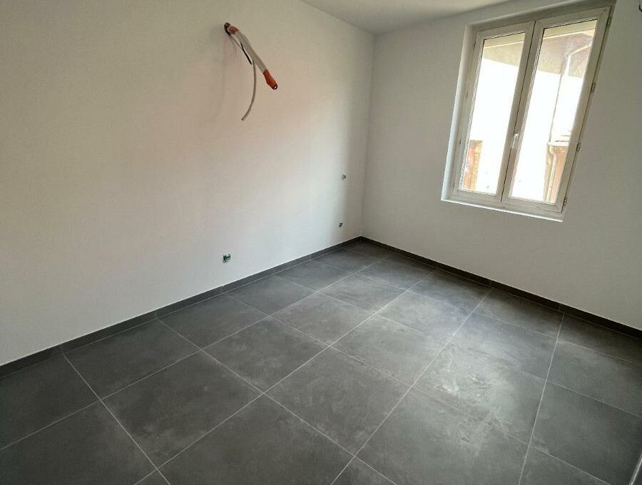 90-IMG_7951_002-11977283914472679971