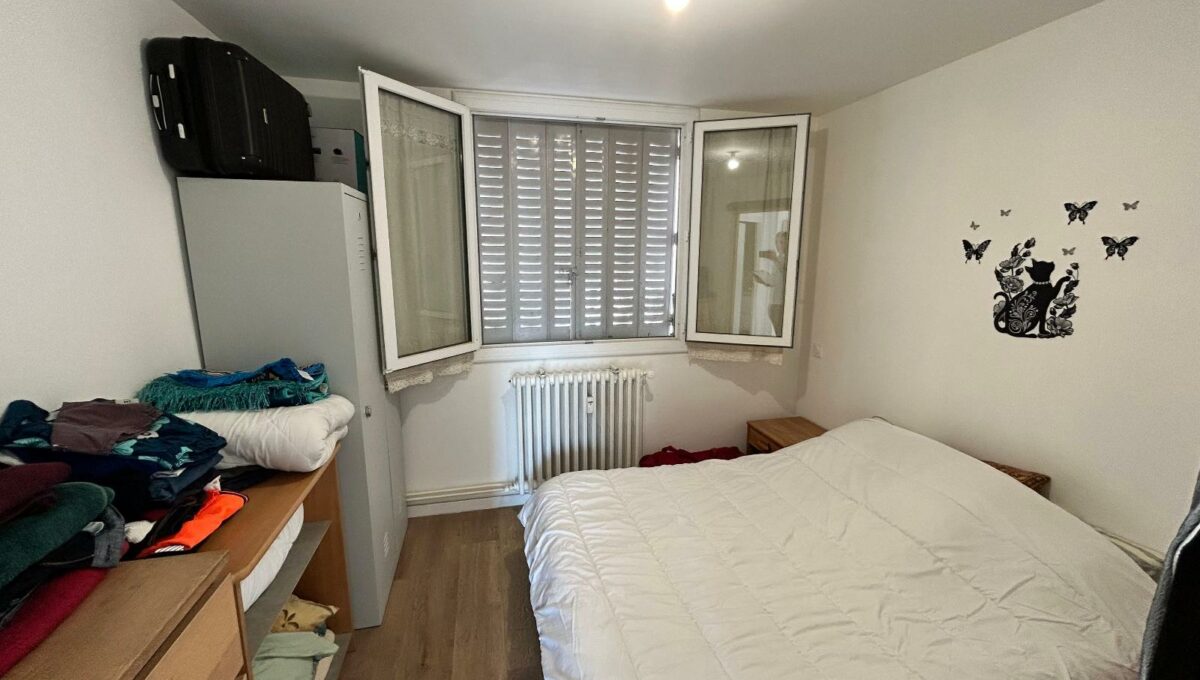 IMG_2004-16336422909953495841