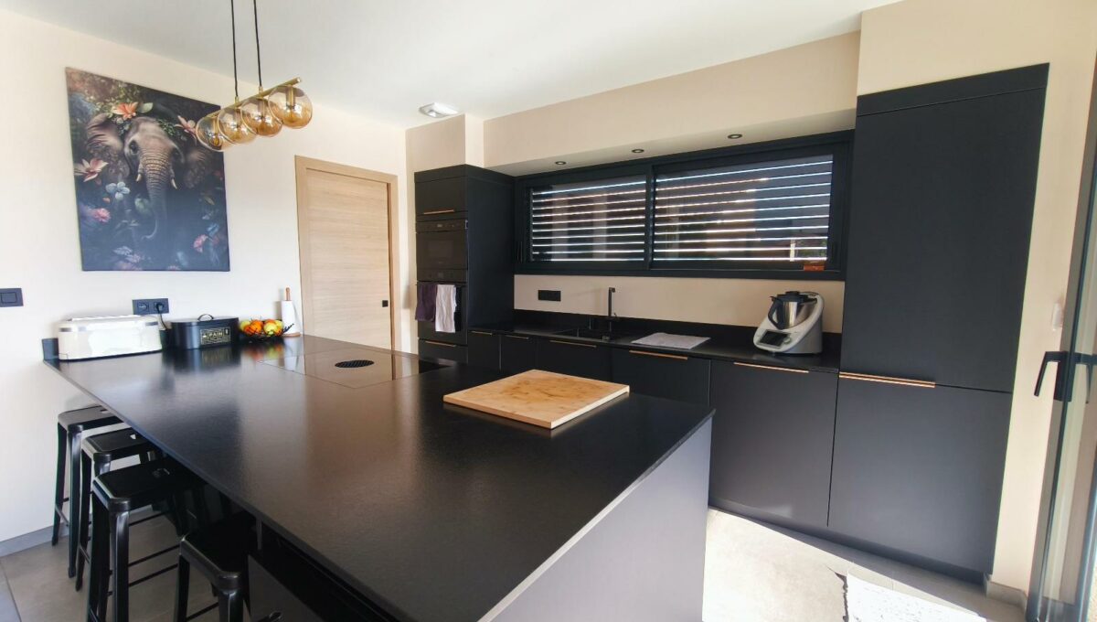 IMG_20251122_115049-4843696567674556098