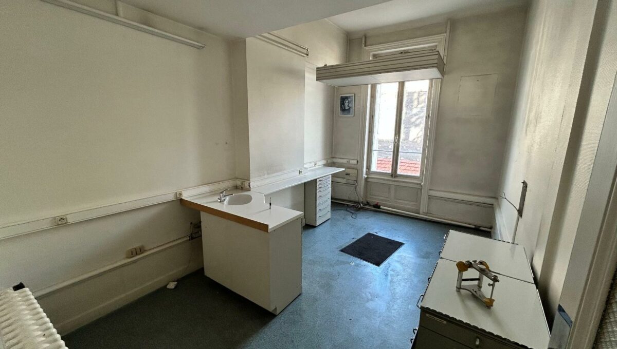 IMG_2528-12071143439365780371