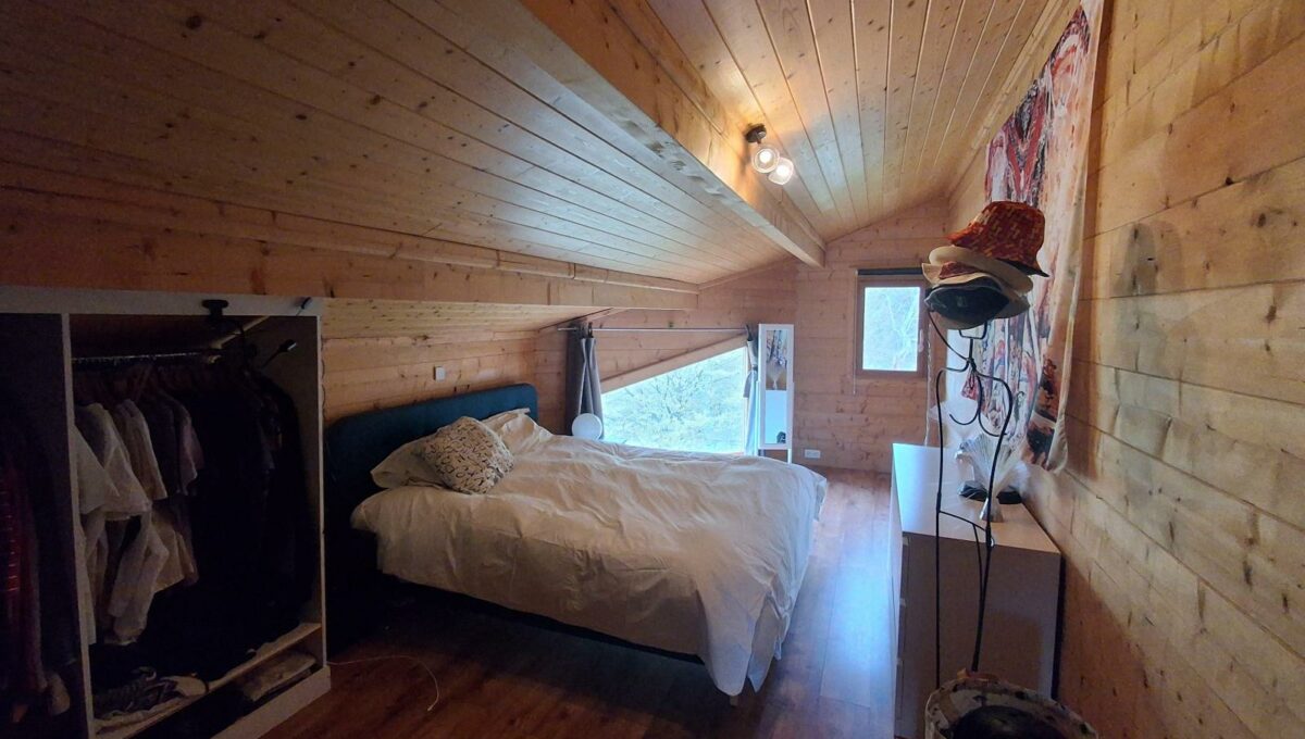 20260330_110809-9451870200027498055