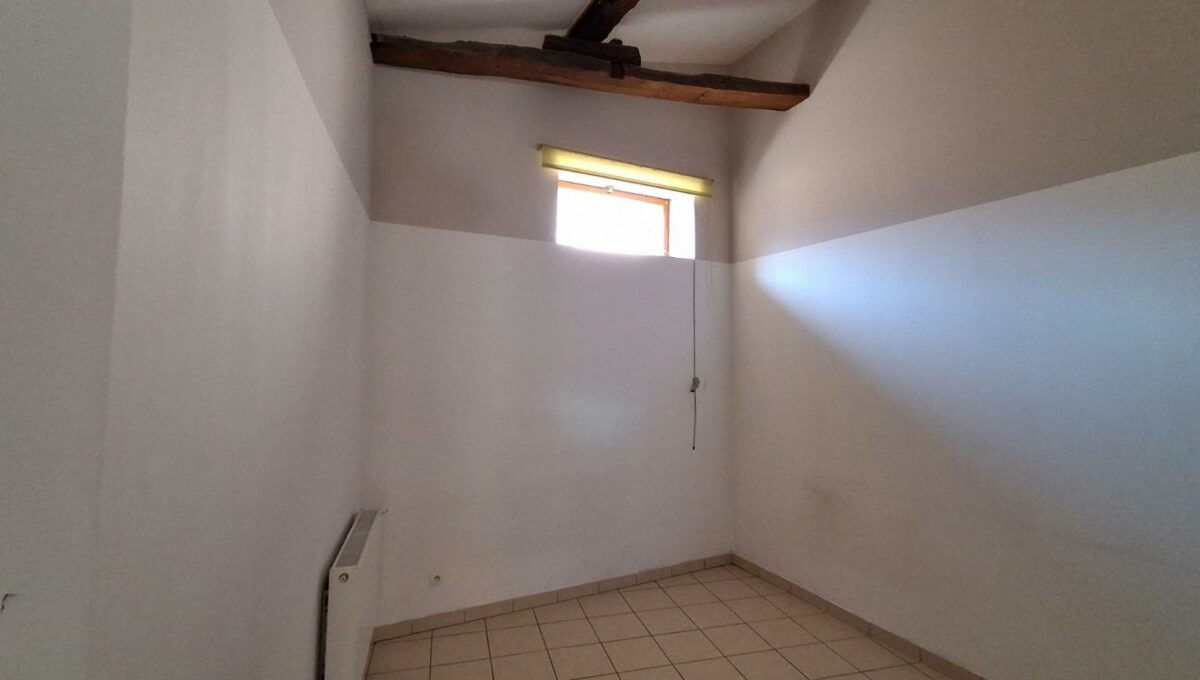 3-8459130698193387410