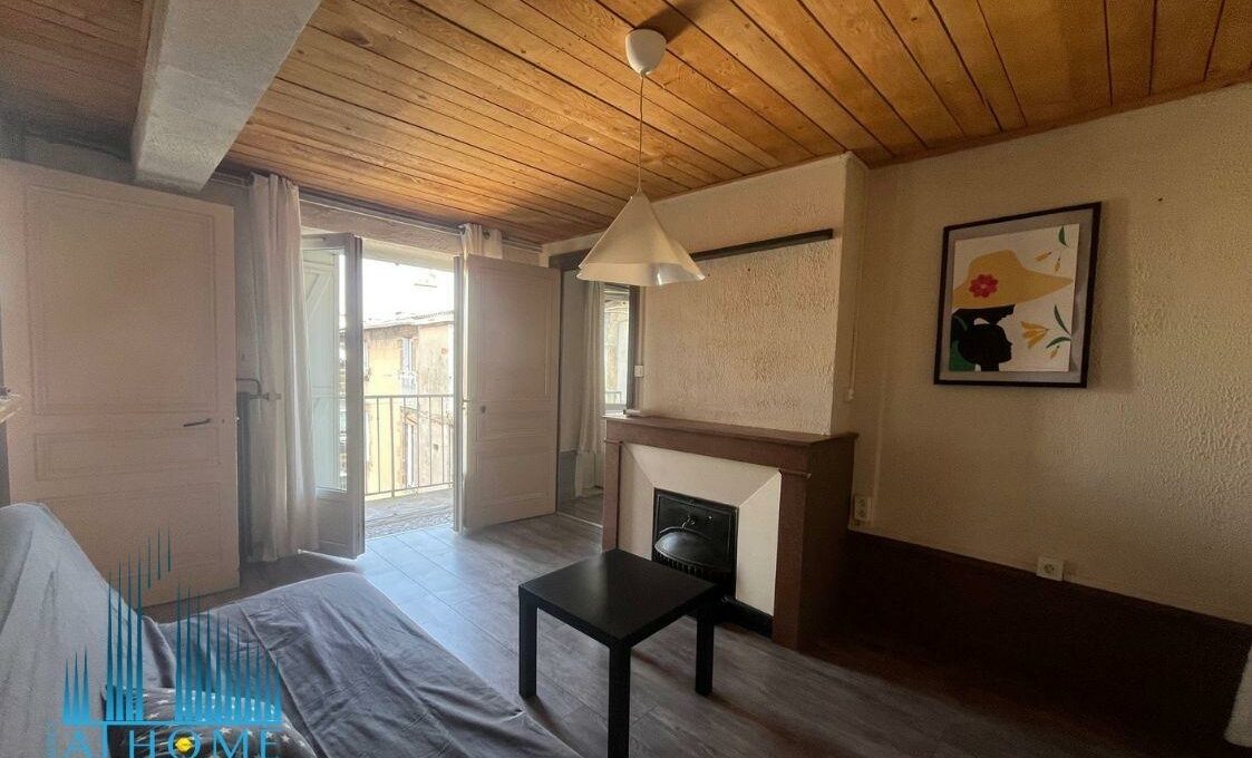 5_athome-520608302015897079