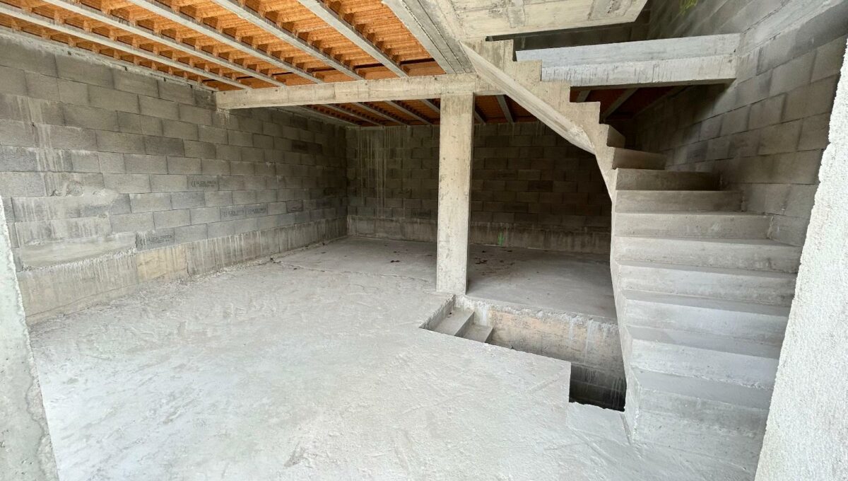 IMG_2702-8716464414444836771