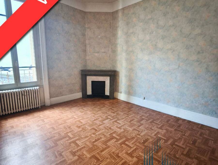 vendu-Design_sans_titre_-_2025-07-23T190111_263-2936712966037814670